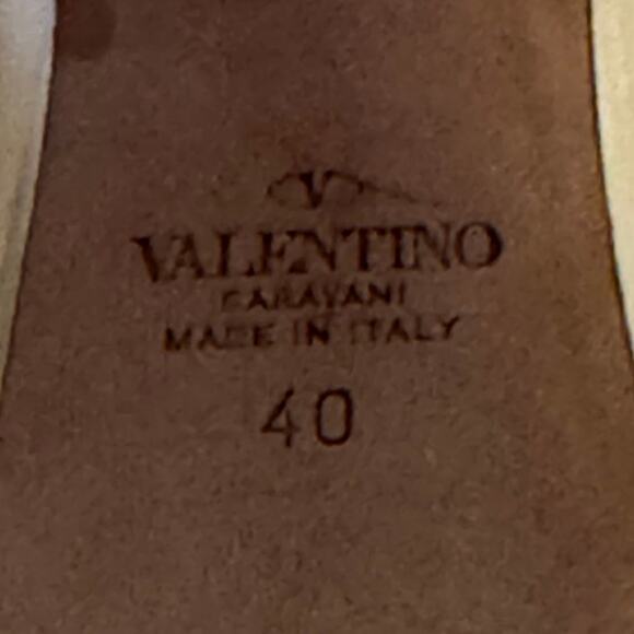 Valentino Garavani Tan Go Cream Patent Leather Platform Heels Size 40 - Picture 15 of 15